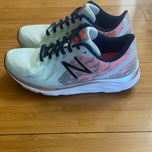 New Balance W790CV6 Sneakers